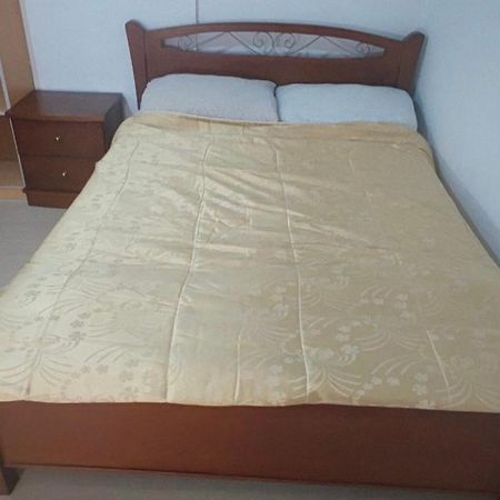 Private Bedroom Paphos Central エクステリア 写真